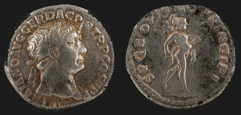 Denario emperador Trajano b